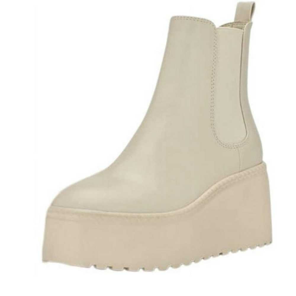 Nine West Henrita3 Chunky Sole Rounded Toe Chelsea Ankle Platform Boots